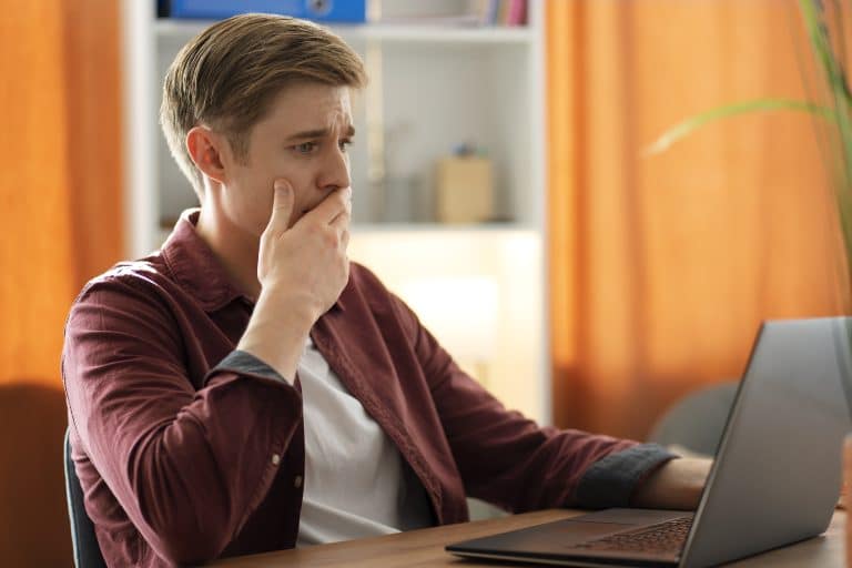 5 erreurs fréquentes des stagiaires et alternants — et comment les éviter pour bien démarrer